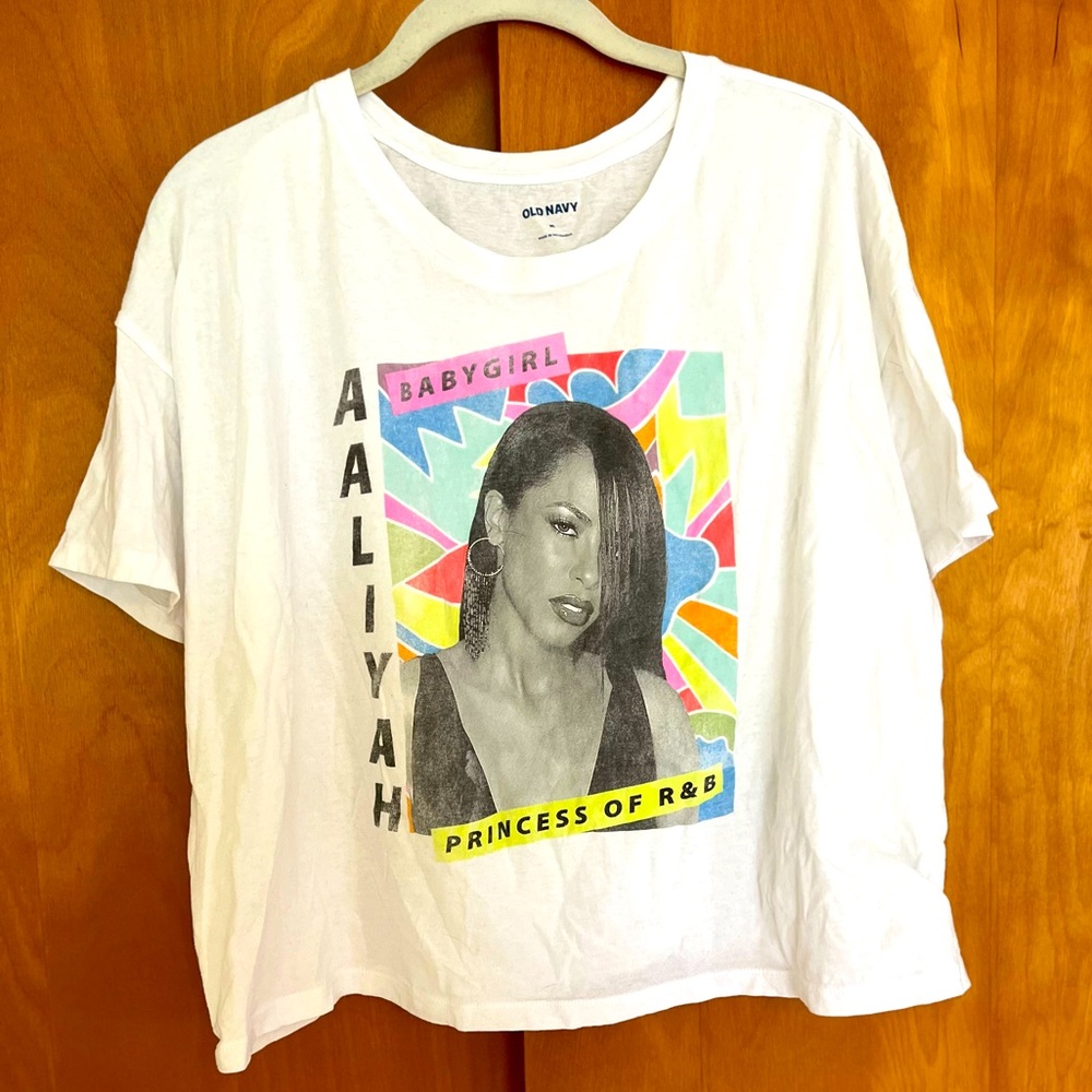Graphic Crop Tee ▪️ Aaliyah ▪️ XXL